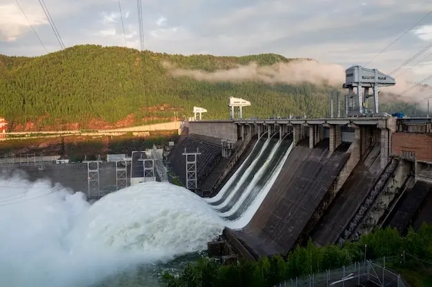 hydroelectric dams for sustainable energy
